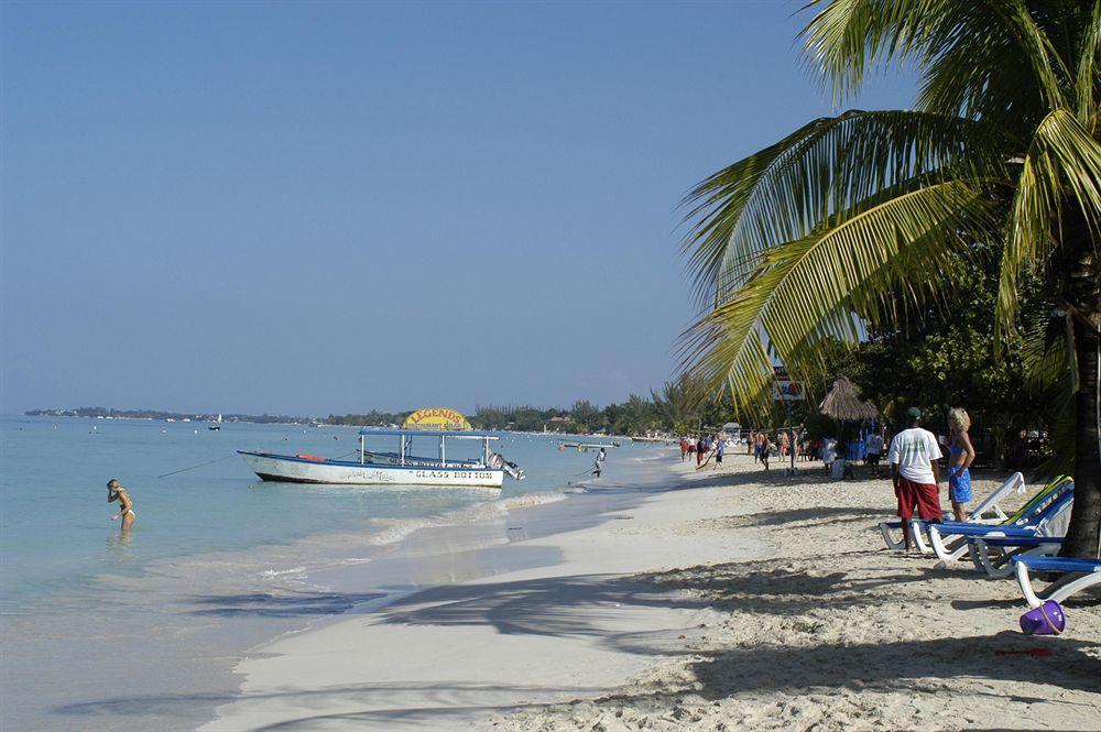 Legends Beach Resort Negril Exterior foto