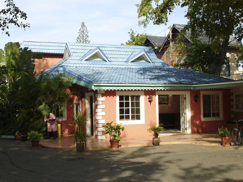 Legends Beach Resort Negril Exterior foto