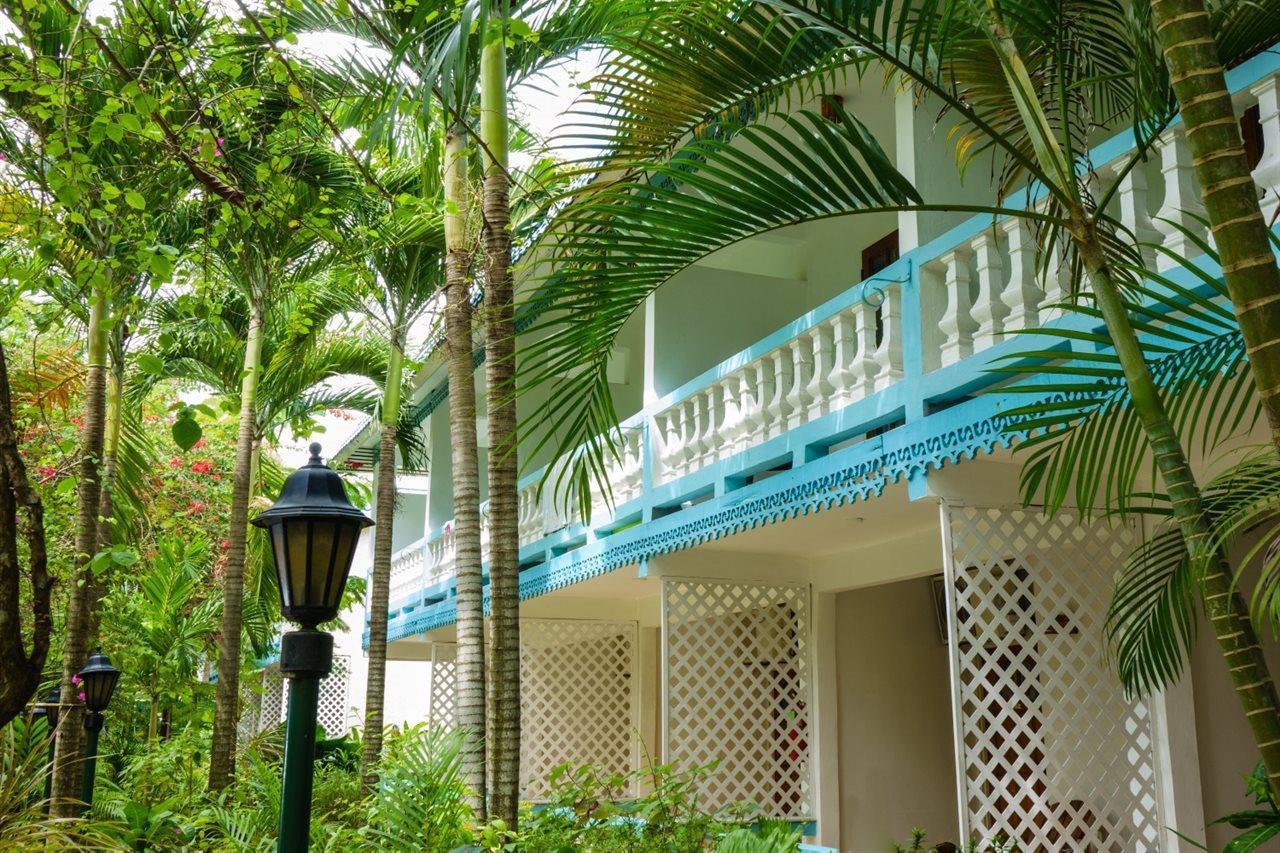Legends Beach Resort Negril Exterior foto